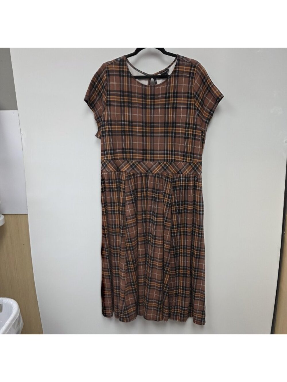 Torrid Dress Womens 2X Brown Plaid Short Sleeve Fit & Flare Maxi Ponte Pockets